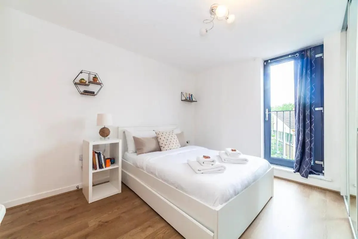 Charming 2 Bed Flat Near Greenwich Londra Daire